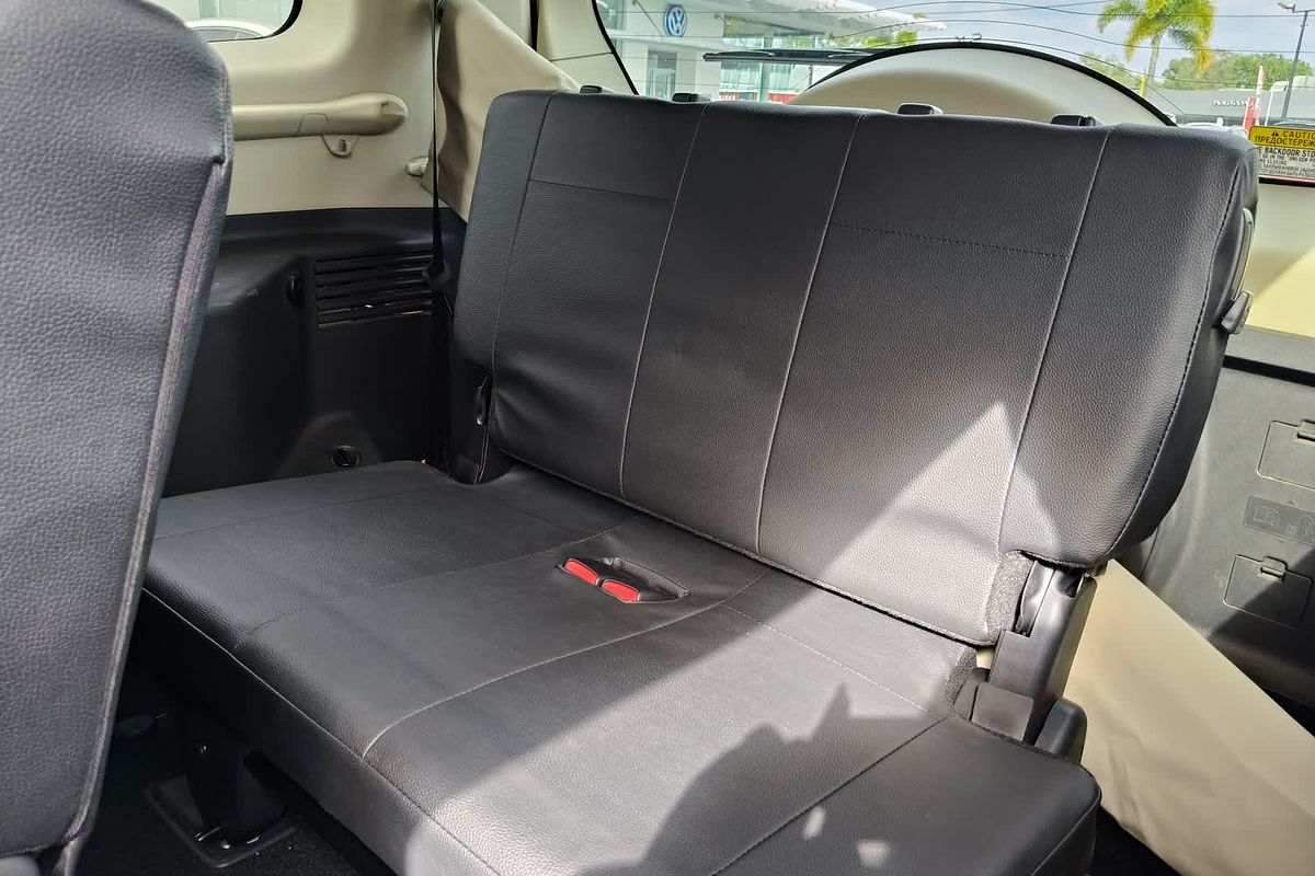 2014 Mitsubishi Pajero VR-X NW