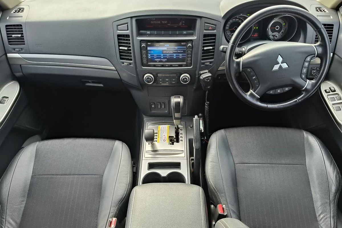 2014 Mitsubishi Pajero VR-X NW