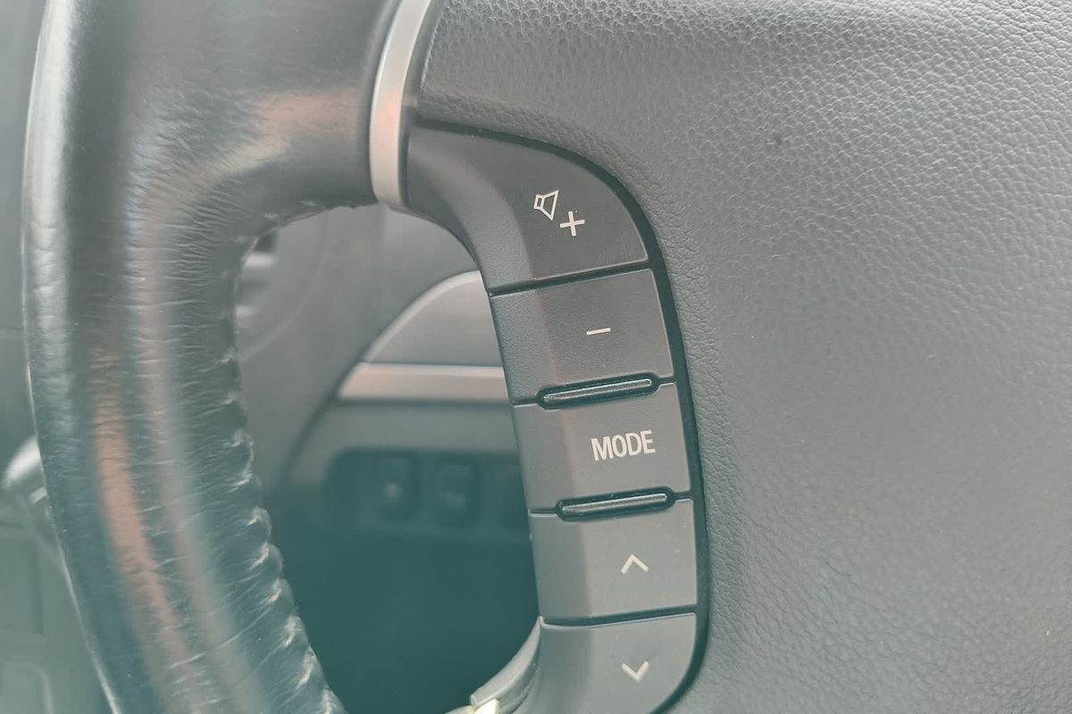 2014 Mitsubishi Pajero VR-X NW