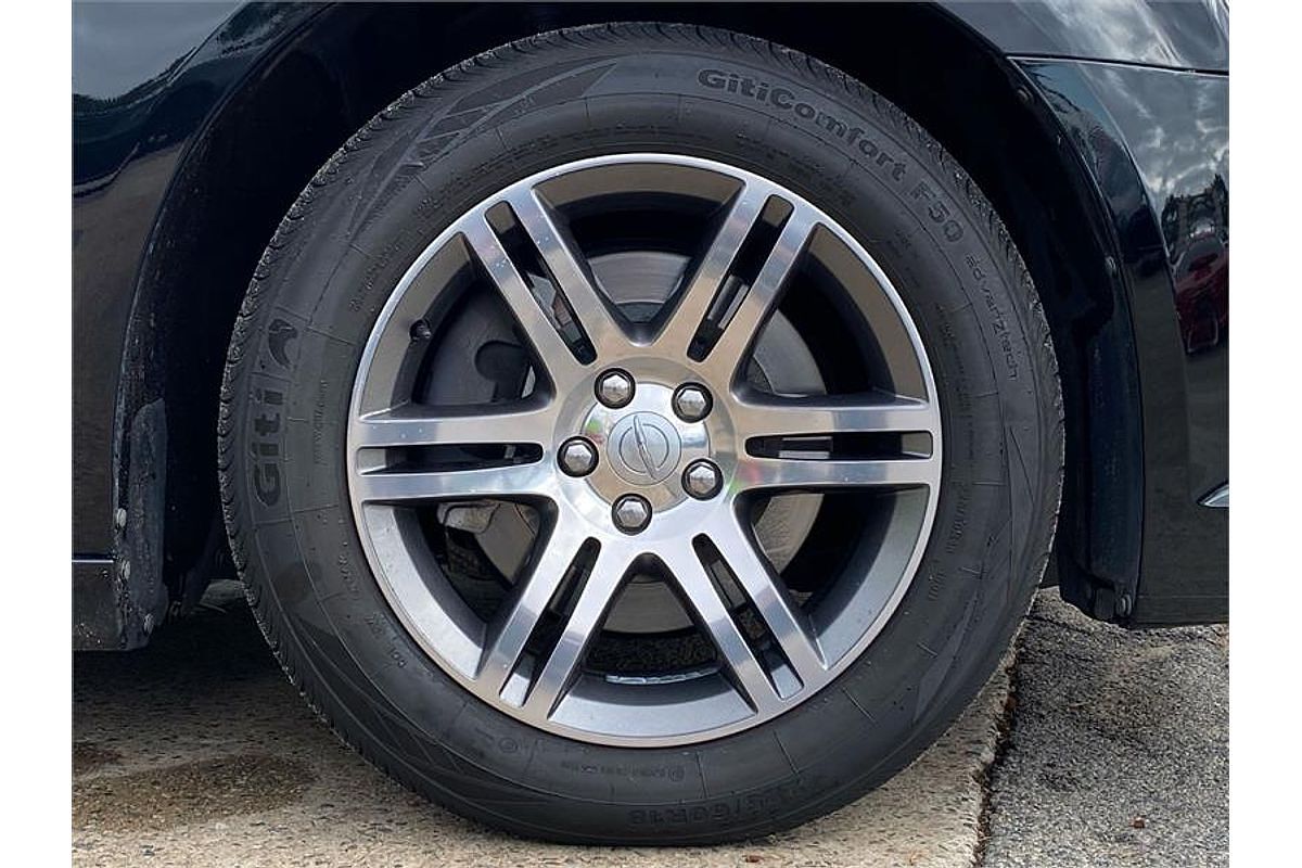 2013 Chrysler 300 C LX