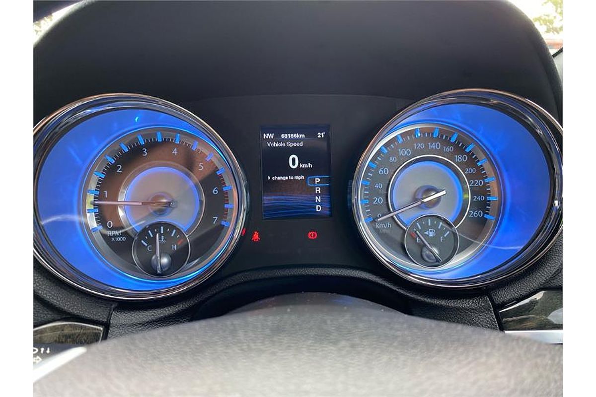2013 Chrysler 300 C LX
