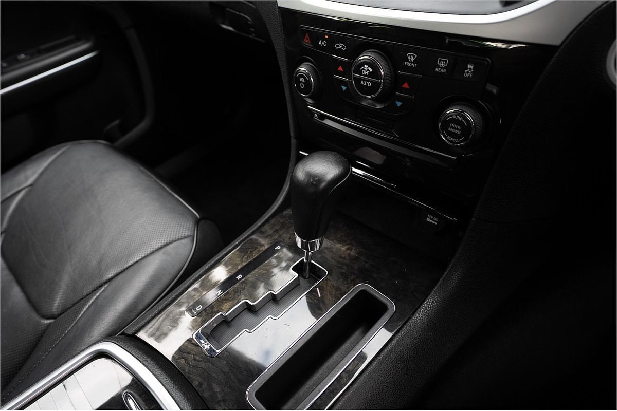 2014 Chrysler 300 C LX