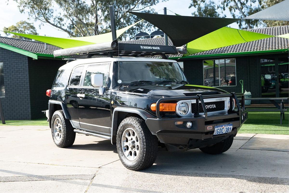 2011 Toyota FJ Cruiser GSJ15R