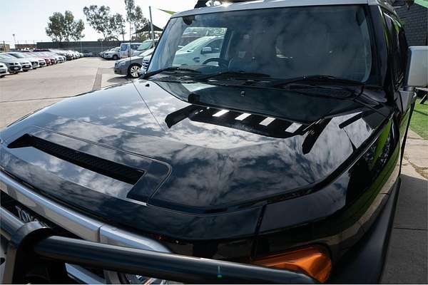 2011 Toyota FJ Cruiser GSJ15R