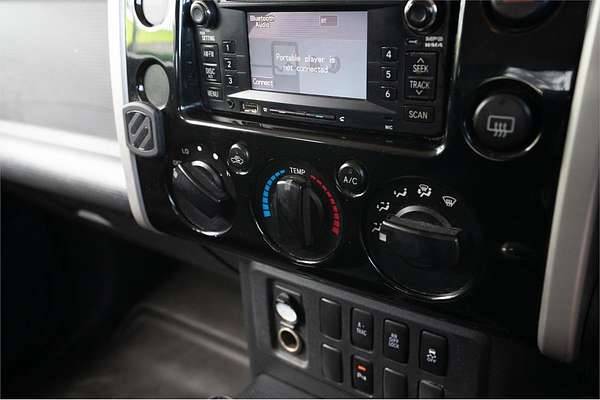 2011 Toyota FJ Cruiser GSJ15R