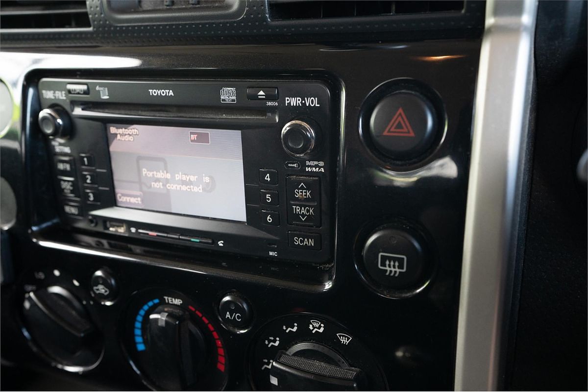2011 Toyota FJ Cruiser GSJ15R