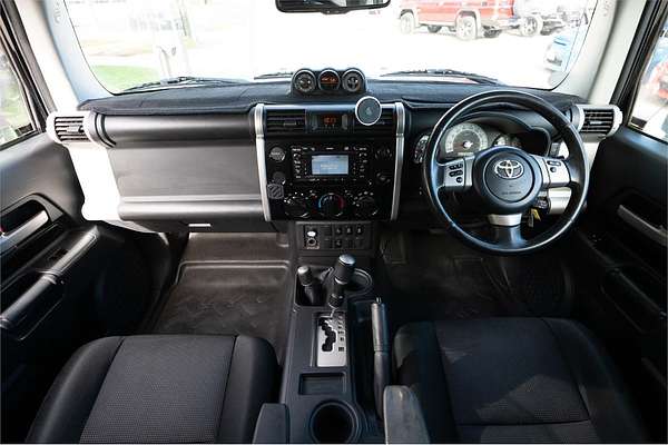 2011 Toyota FJ Cruiser GSJ15R