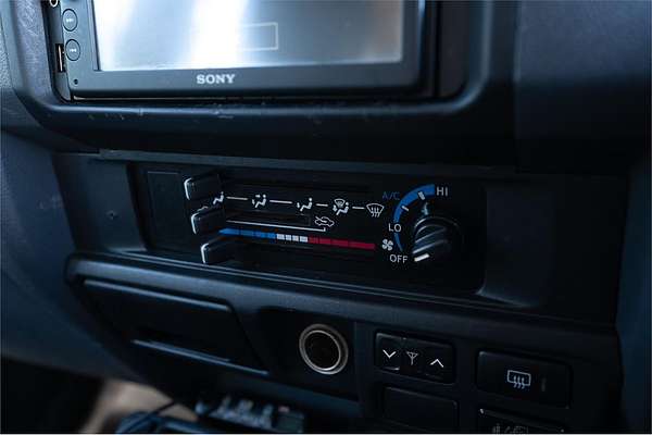 2014 Toyota Landcruiser GXL VDJ76R