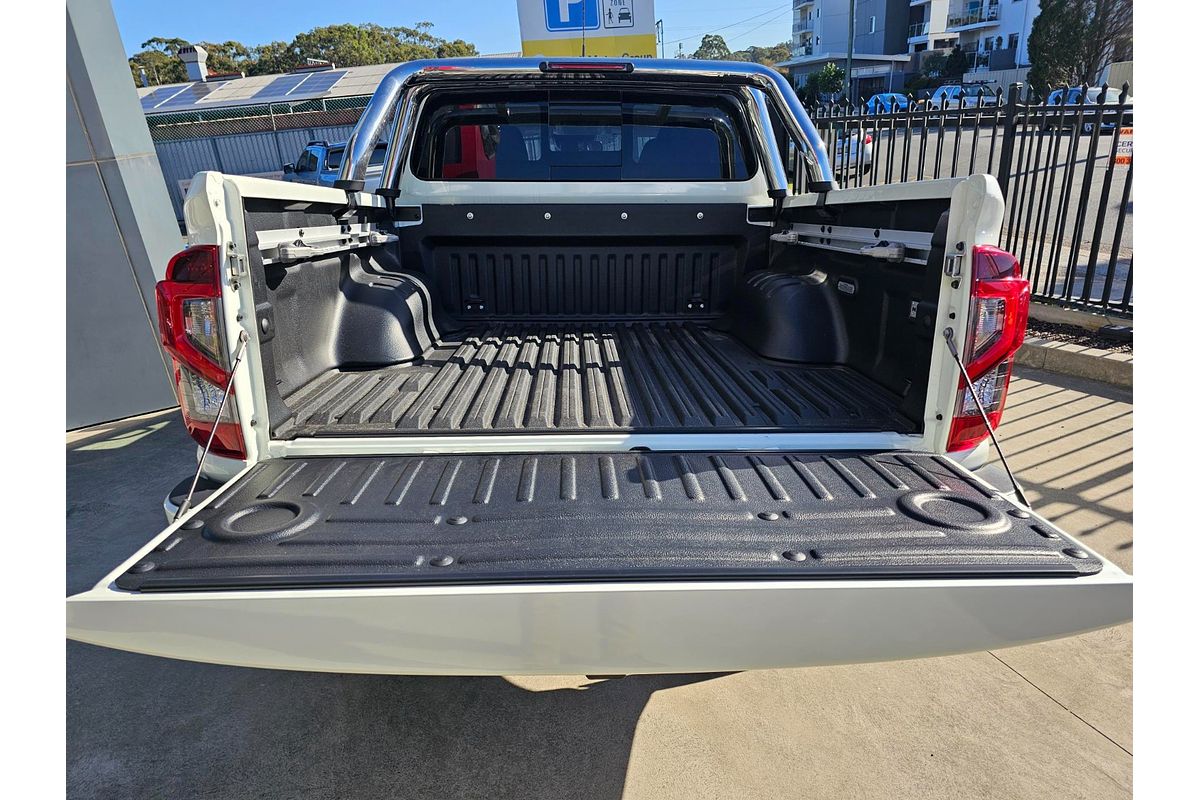 2025 Nissan Navara ST-X D23 4X4