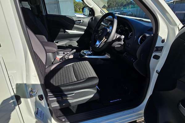 2025 Nissan Navara ST-X D23 4X4