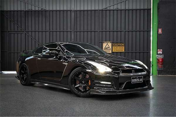 2016 Nissan GT-R Premium R35