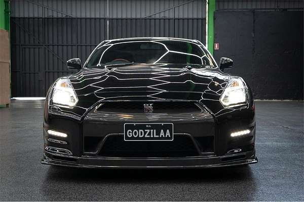 2016 Nissan GT-R Premium R35