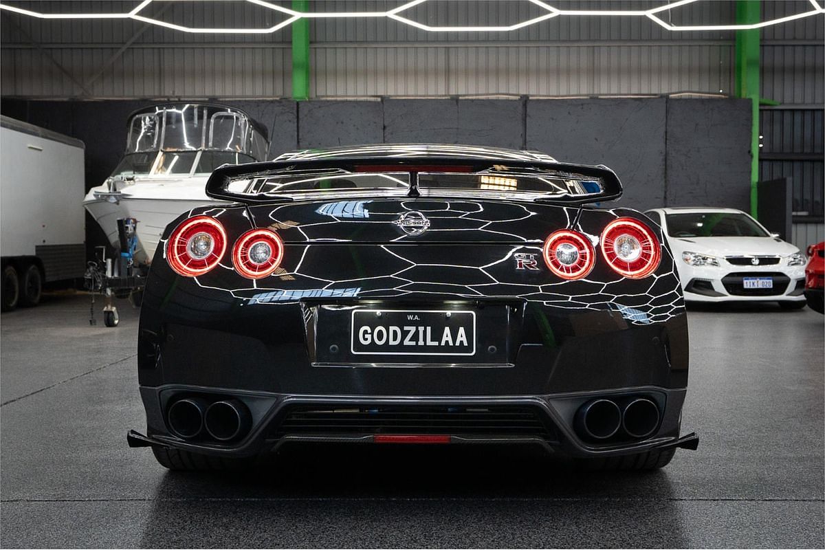 2016 Nissan GT-R Premium R35