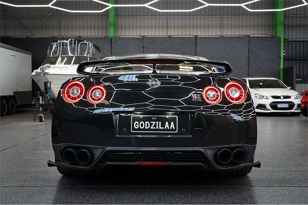 2016 Nissan GT-R Premium R35