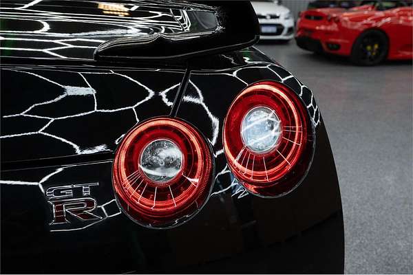 2016 Nissan GT-R Premium R35