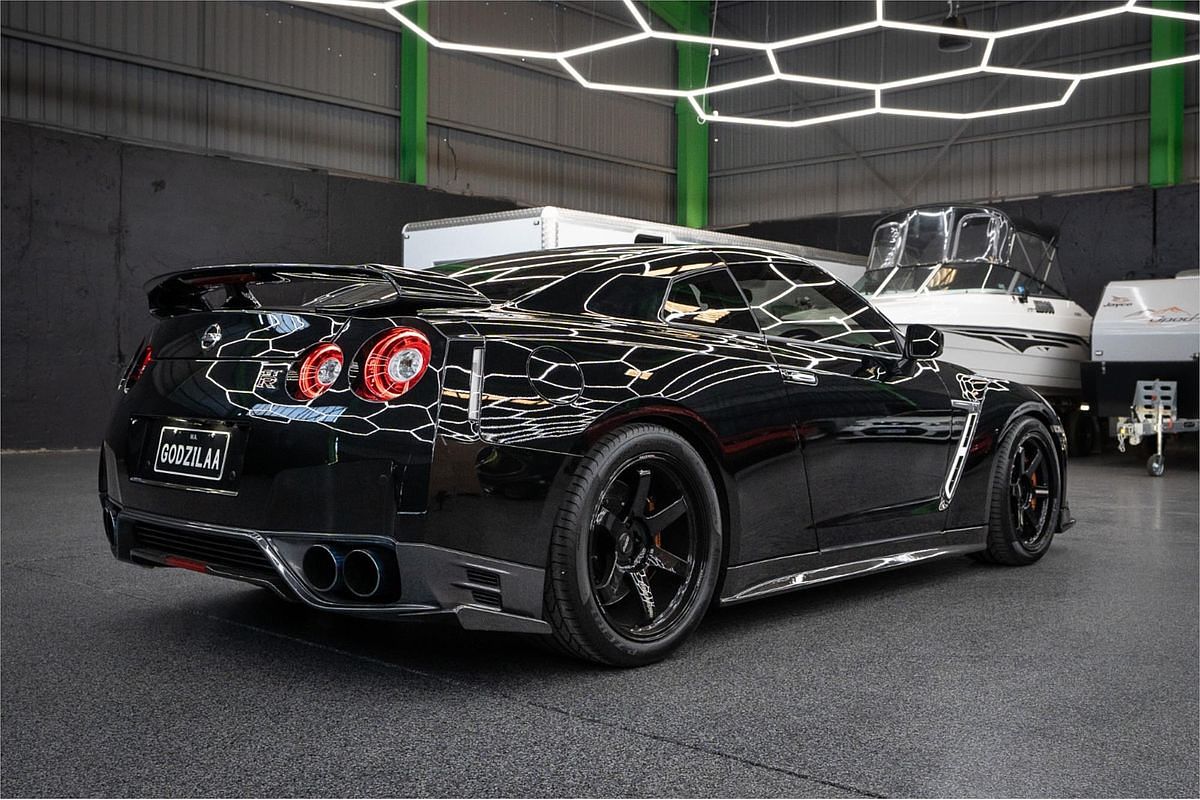 2016 Nissan GT-R Premium R35