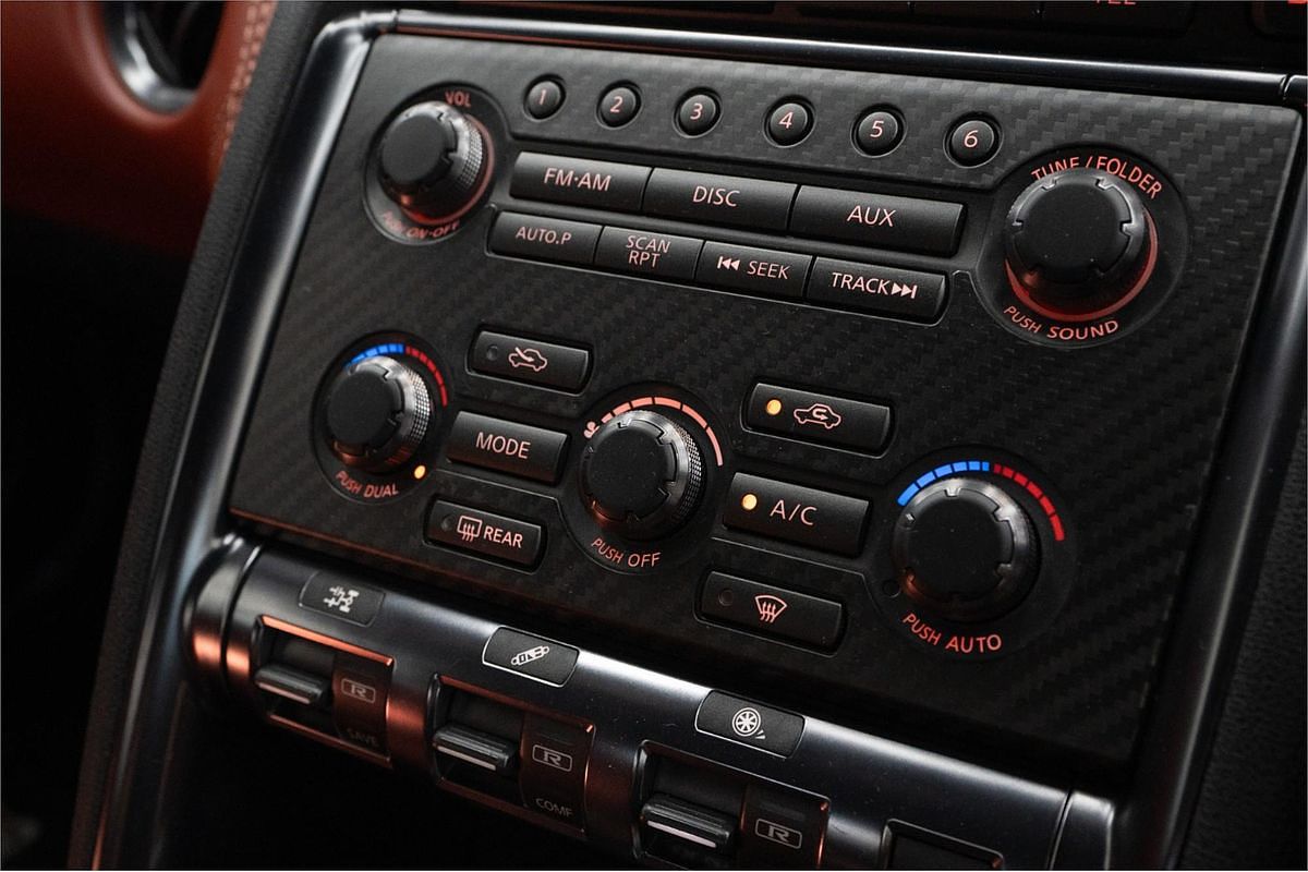 2016 Nissan GT-R Premium R35