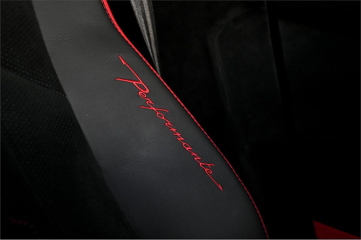 2022 Lamborghini Urus 636