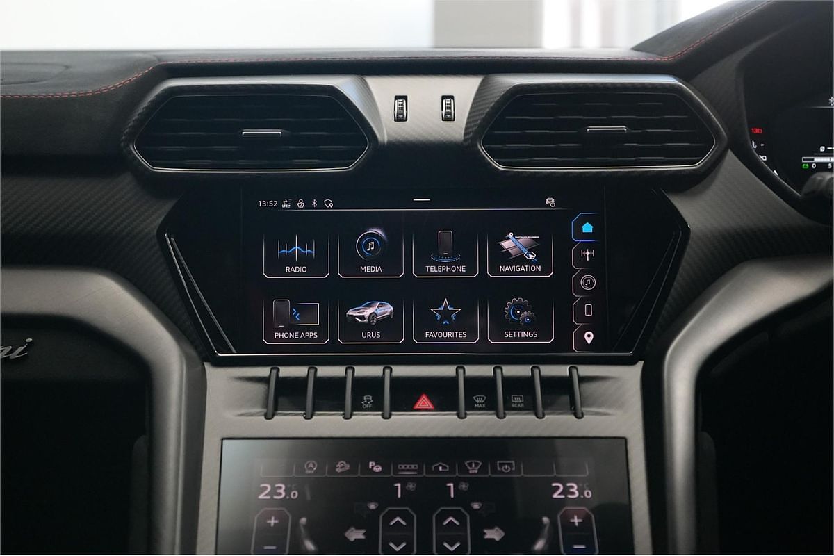 2022 Lamborghini Urus 636