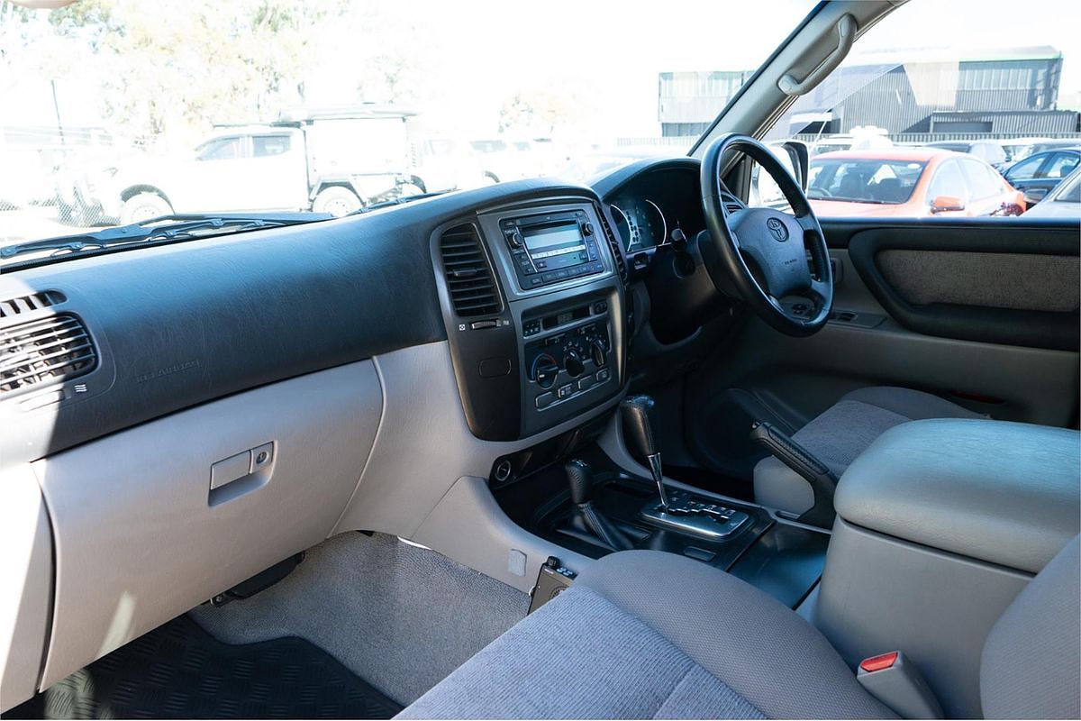 2007 Toyota Landcruiser GXL UZJ100R