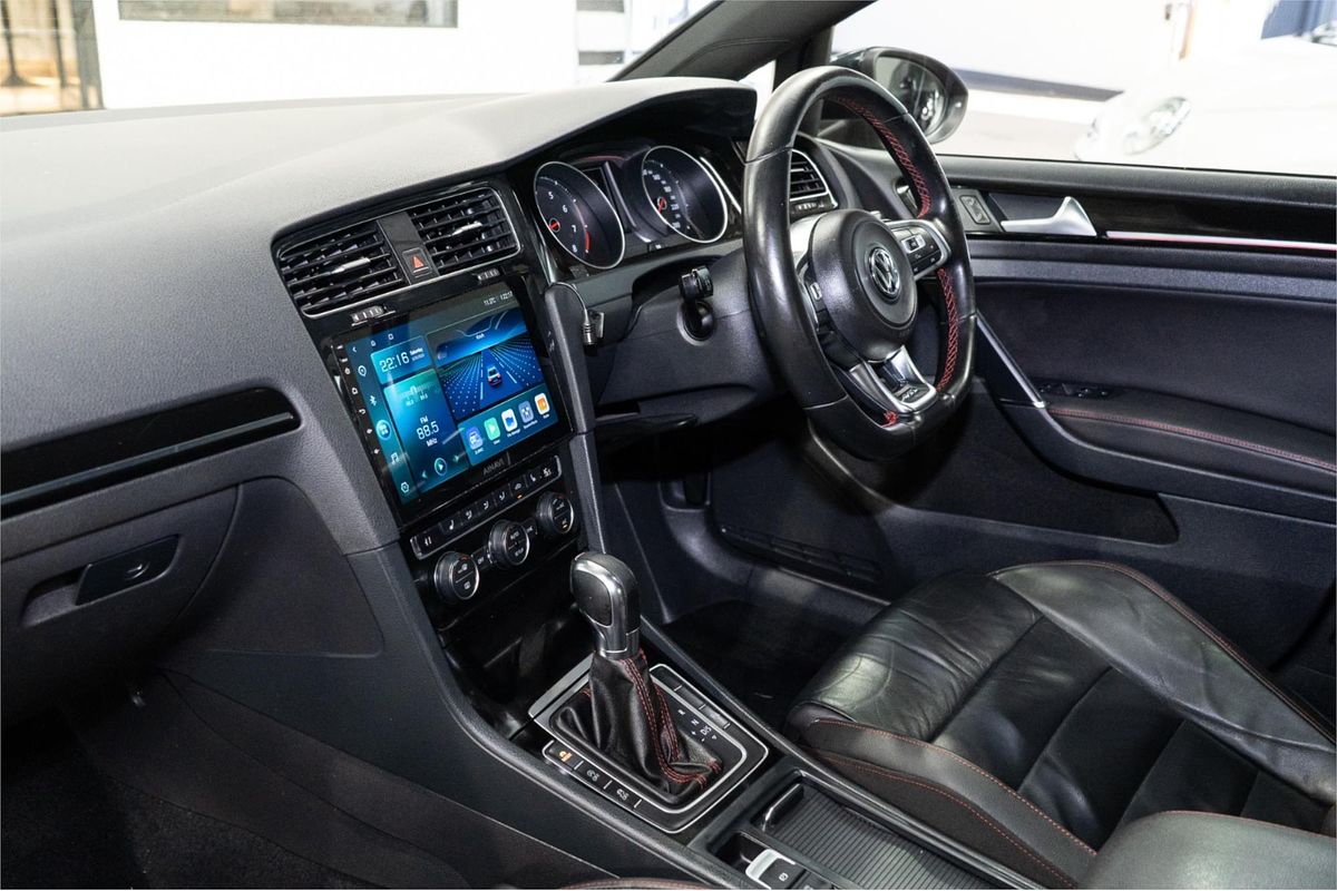 2013 Volkswagen Golf GTI 7