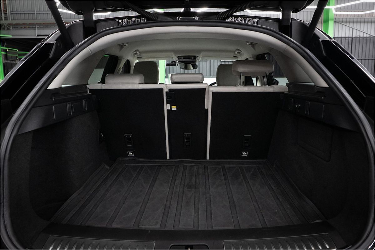 2017 Land Rover Range Rover Velar D240 S L560