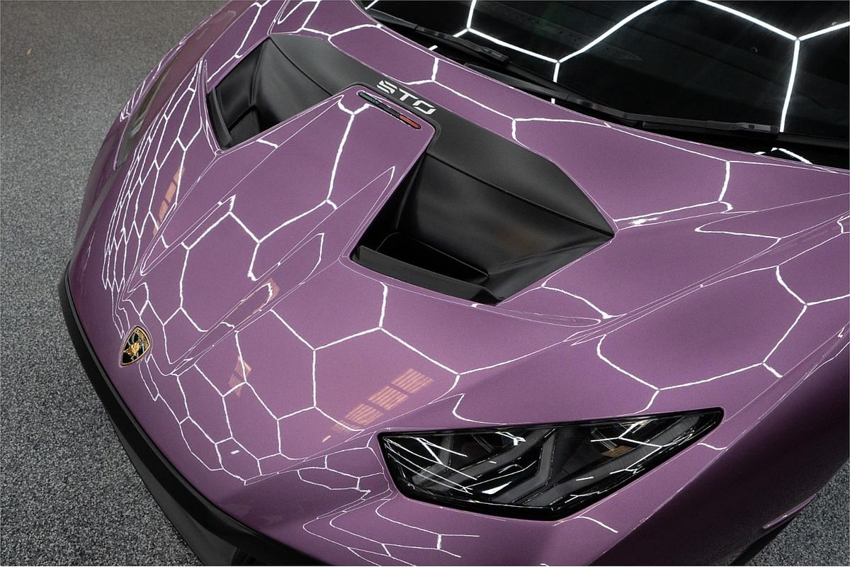 2022 Lamborghini Huracan STO 724