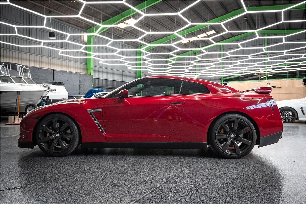 2010 Nissan GT-R Premium R35