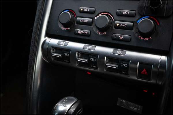 2010 Nissan GT-R Premium R35
