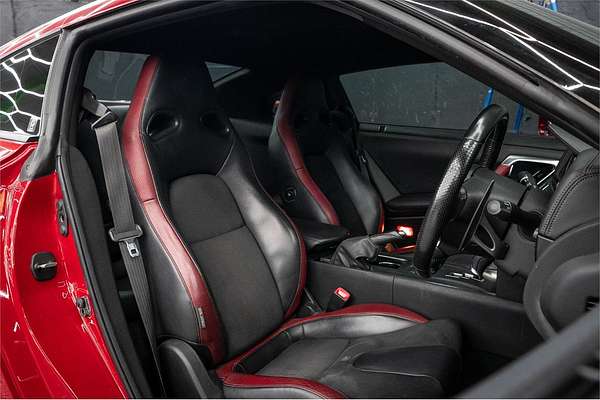 2010 Nissan GT-R Premium R35
