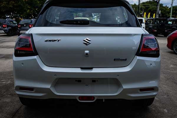 2025 Suzuki Swift Hybrid UZ