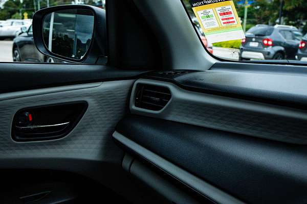 2025 Suzuki Swift Hybrid UZ