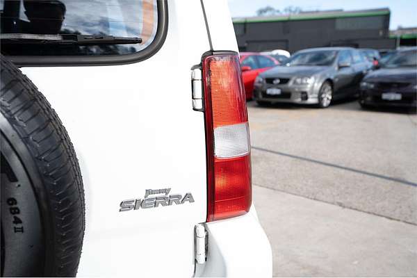 2016 Suzuki Jimny Sierra SN413 T6