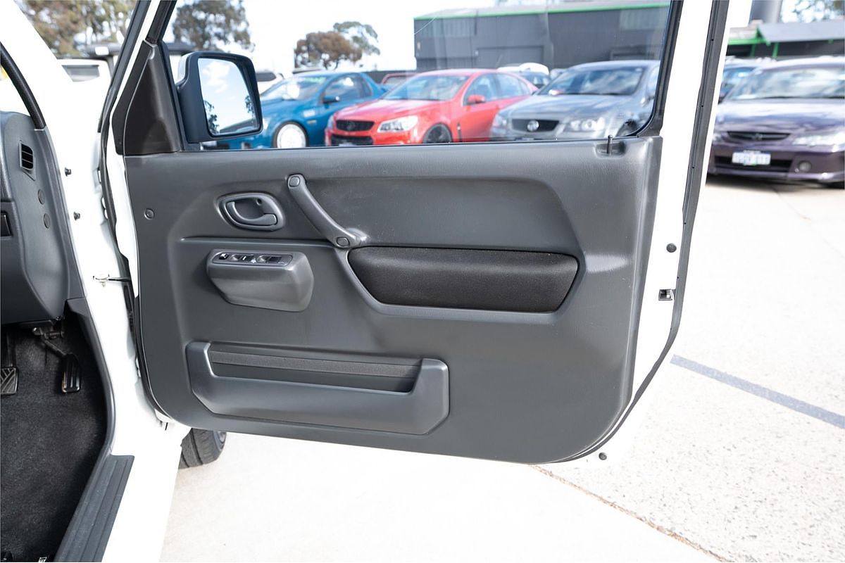 2016 Suzuki Jimny Sierra SN413 T6