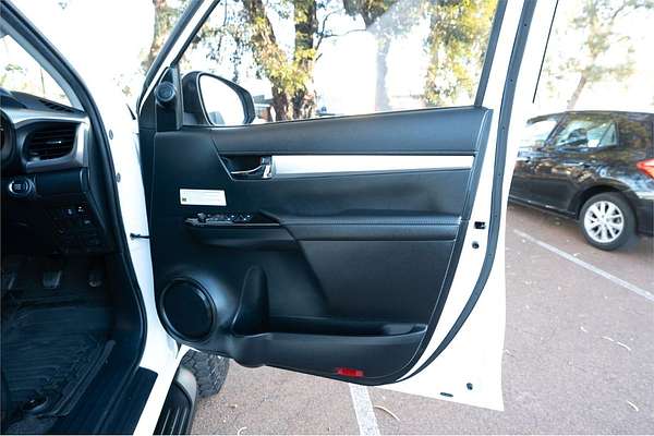 2020 Toyota Hilux SR5 GUN126R 4X4