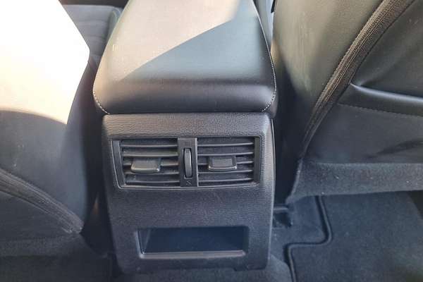 2023 Mitsubishi Outlander Black Edition ZM