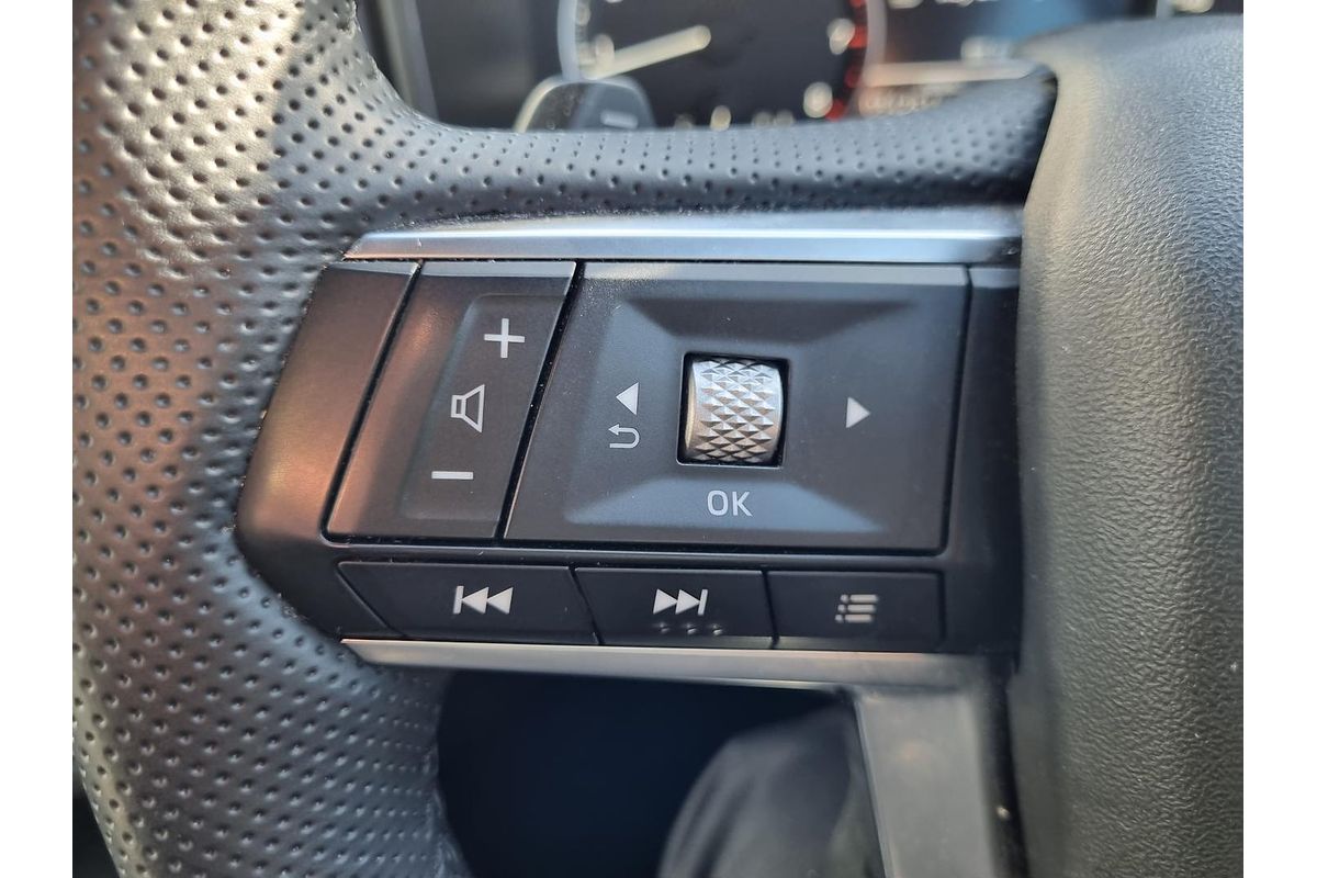 2023 Mitsubishi Outlander Black Edition ZM