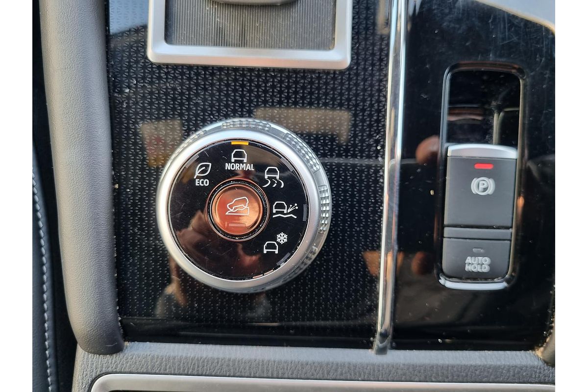 2023 Mitsubishi Outlander Black Edition ZM