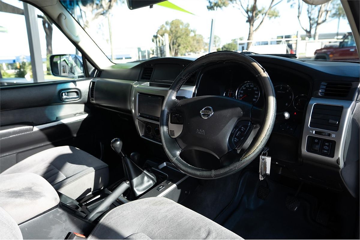 2013 Nissan Patrol ST Y61
