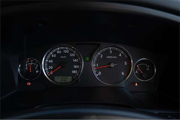 2013 Nissan Patrol ST Y61