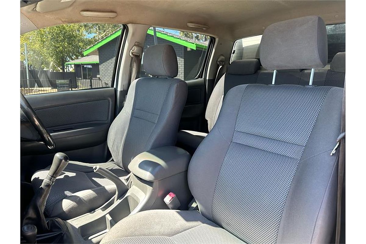 2012 Toyota Hilux SR KUN26R 4X4