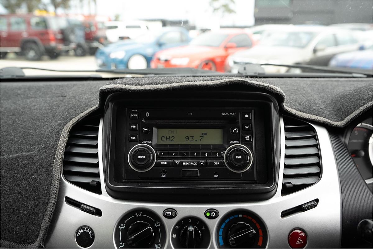 2011 Mitsubishi Triton GL-R MN 4X4