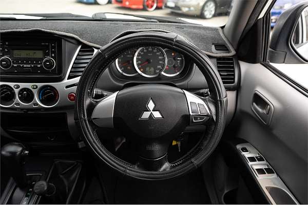2011 Mitsubishi Triton GL-R MN 4X4