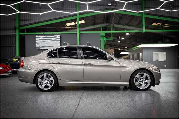 2011 BMW 3 Series 320d Lifestyle E90