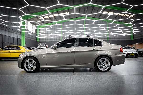 2011 BMW 3 Series 320d Lifestyle E90