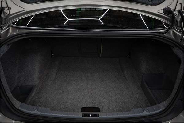 2011 BMW 3 Series 320d Lifestyle E90