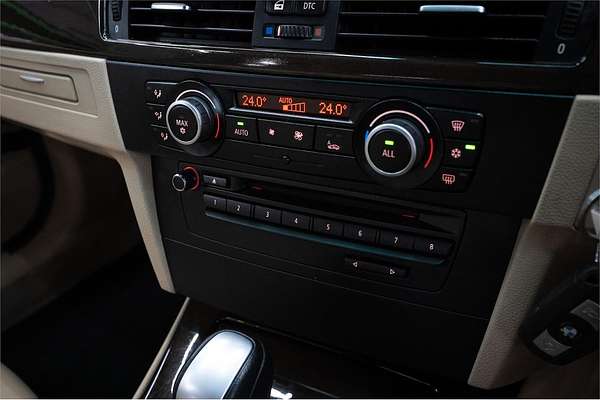 2011 BMW 3 Series 320d Lifestyle E90