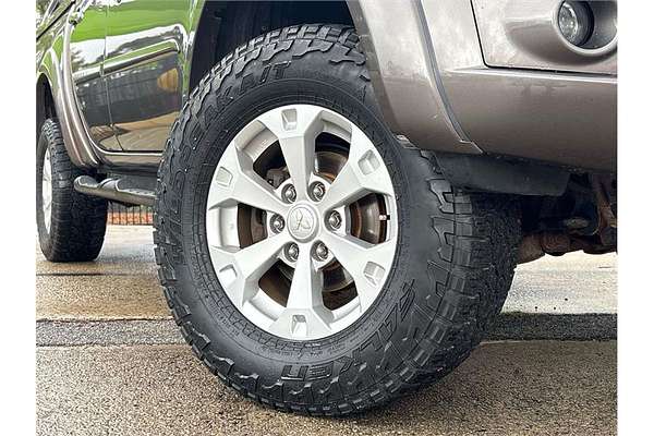 2013 Mitsubishi Triton GLX-R MN 4X4