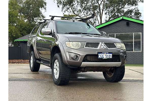 2013 Mitsubishi Triton GLX-R MN 4X4