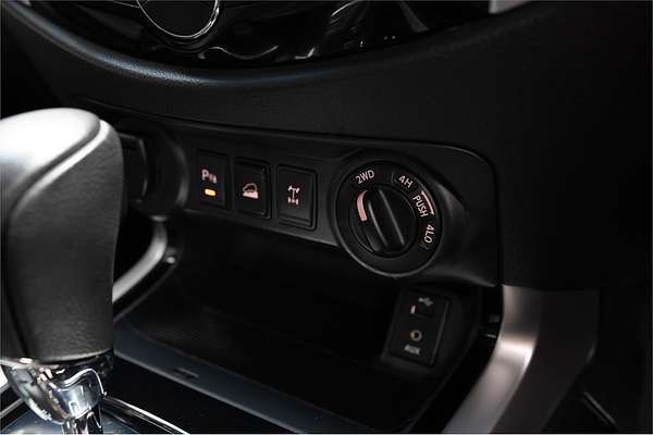 2017 Nissan Navara ST-X D23 Series 2 4X4